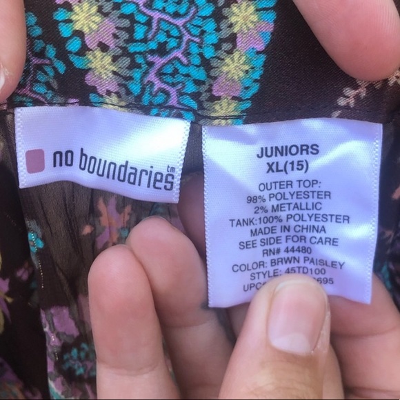 No Boundaries Paisley Blouse - Picture 11 of 11